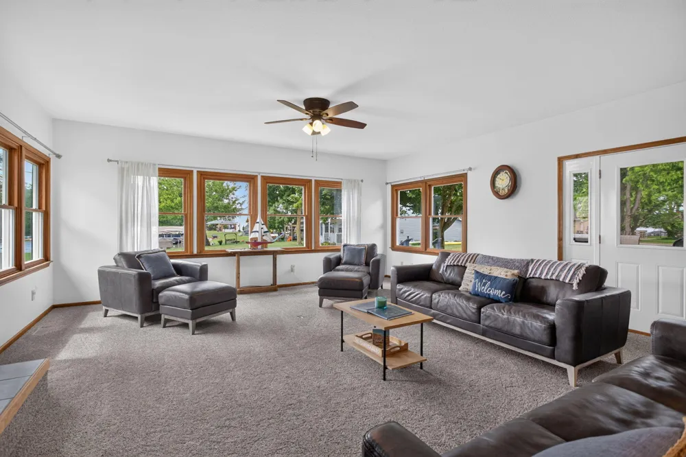 103 Paula Drive Brooklyn, MI 49230