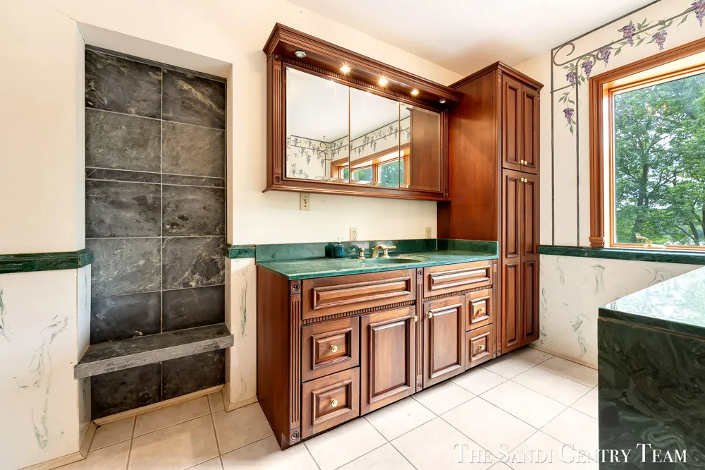 3652 118th Avenue Valley Township, MI 49010