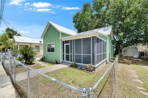 1009 E COLUMBUS DRIVE
