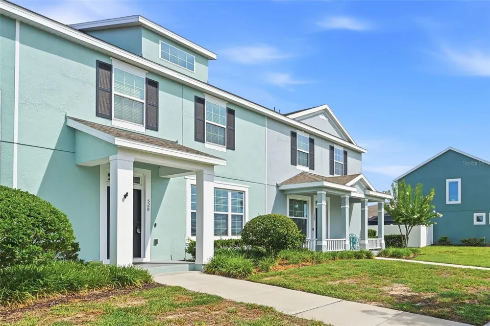 528 RAINBOW SPRINGS LOOP Groveland, FL 34736