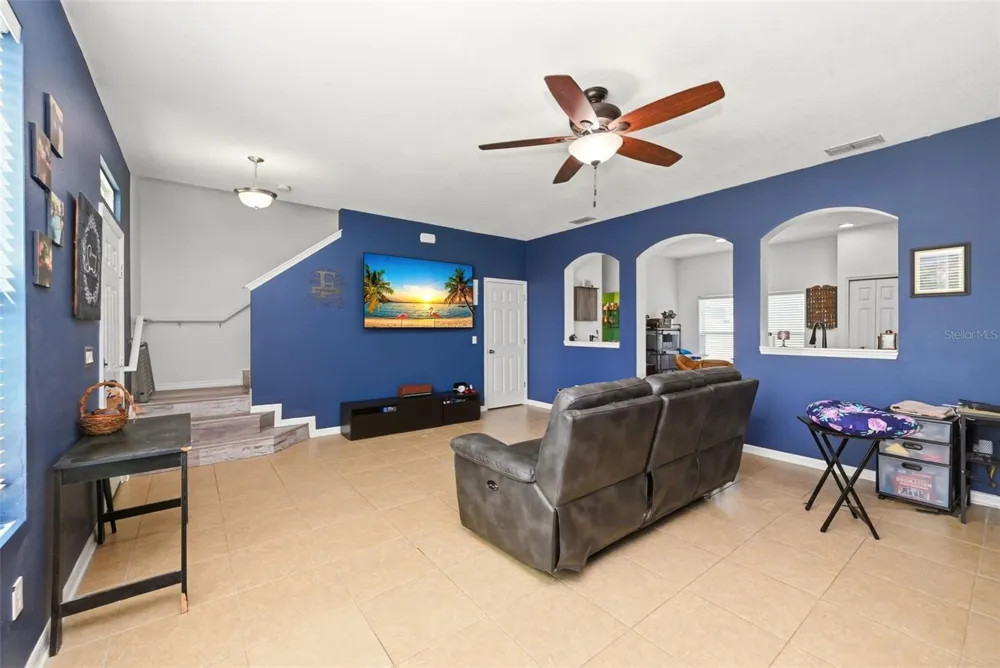 528 RAINBOW SPRINGS LOOP Groveland, FL 34736