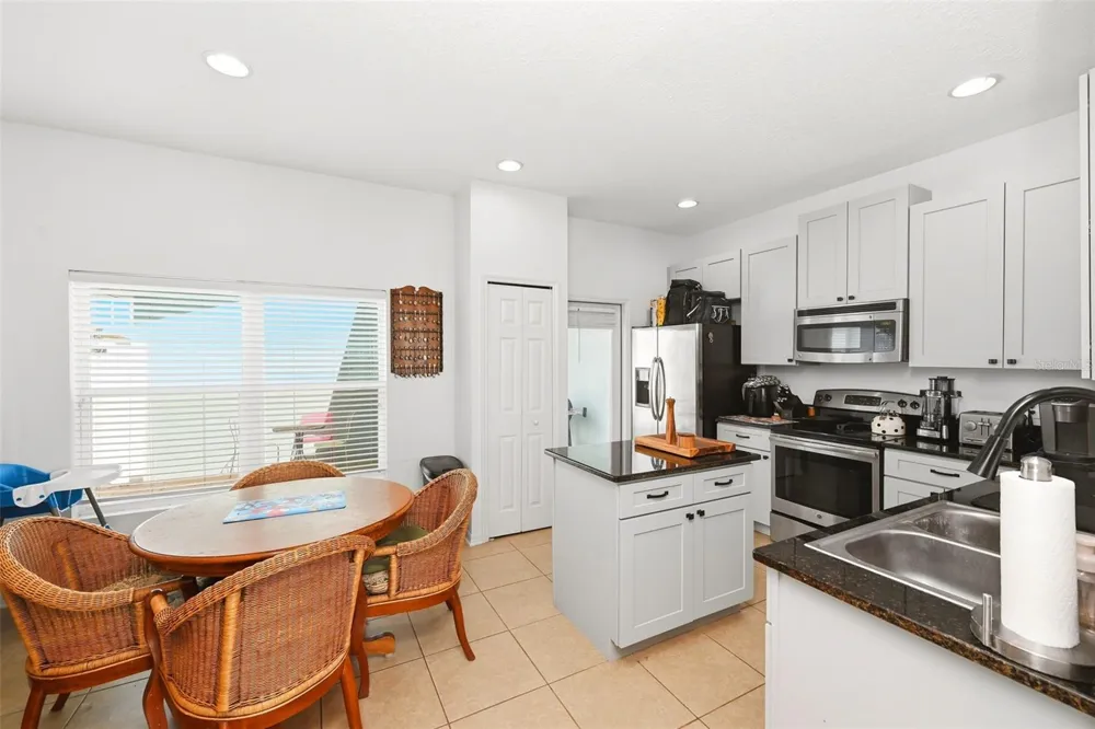 528 RAINBOW SPRINGS LOOP Groveland, FL 34736