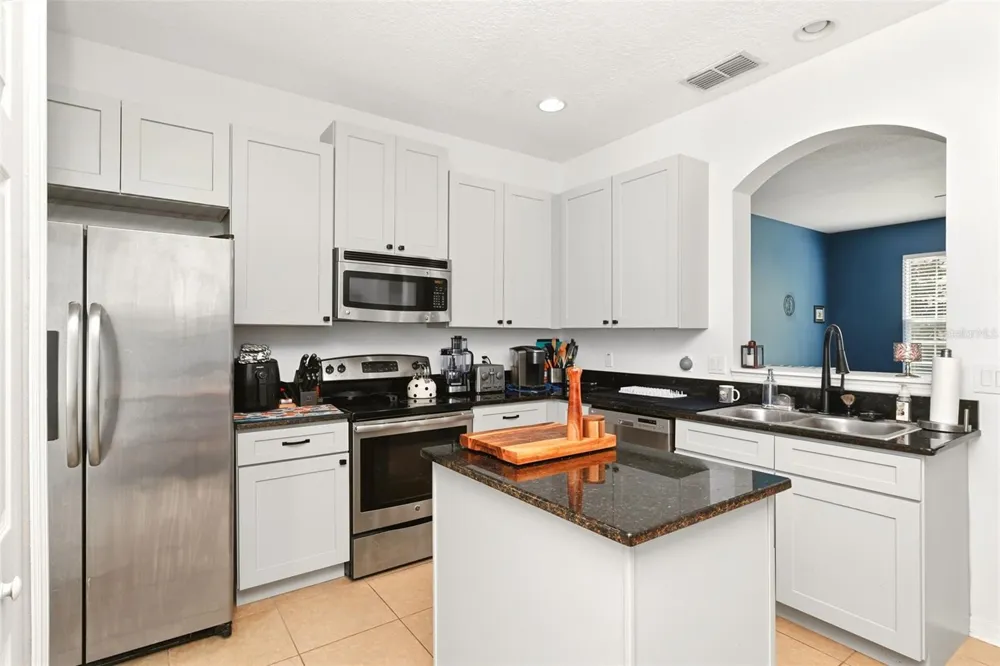 528 RAINBOW SPRINGS LOOP Groveland, FL 34736