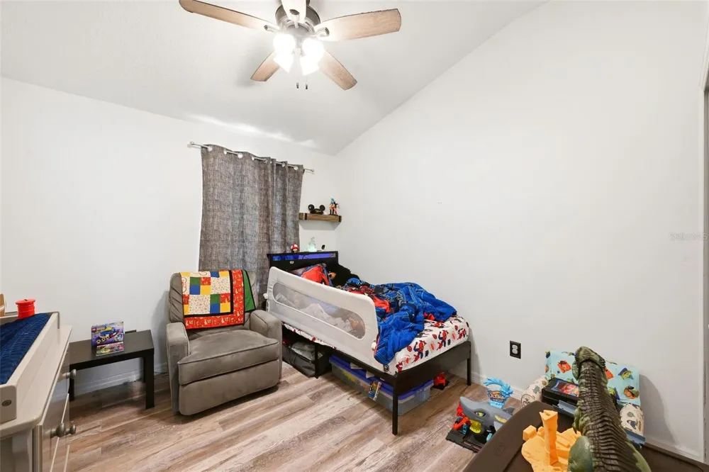 528 RAINBOW SPRINGS LOOP Groveland, FL 34736