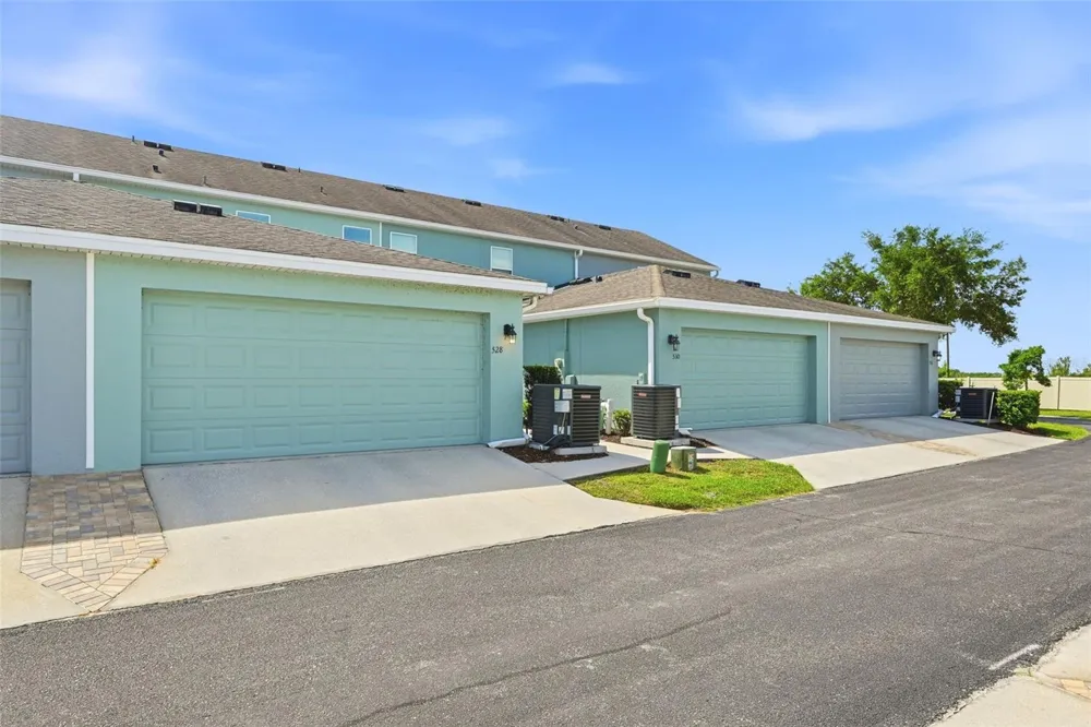 528 RAINBOW SPRINGS LOOP Groveland, FL 34736
