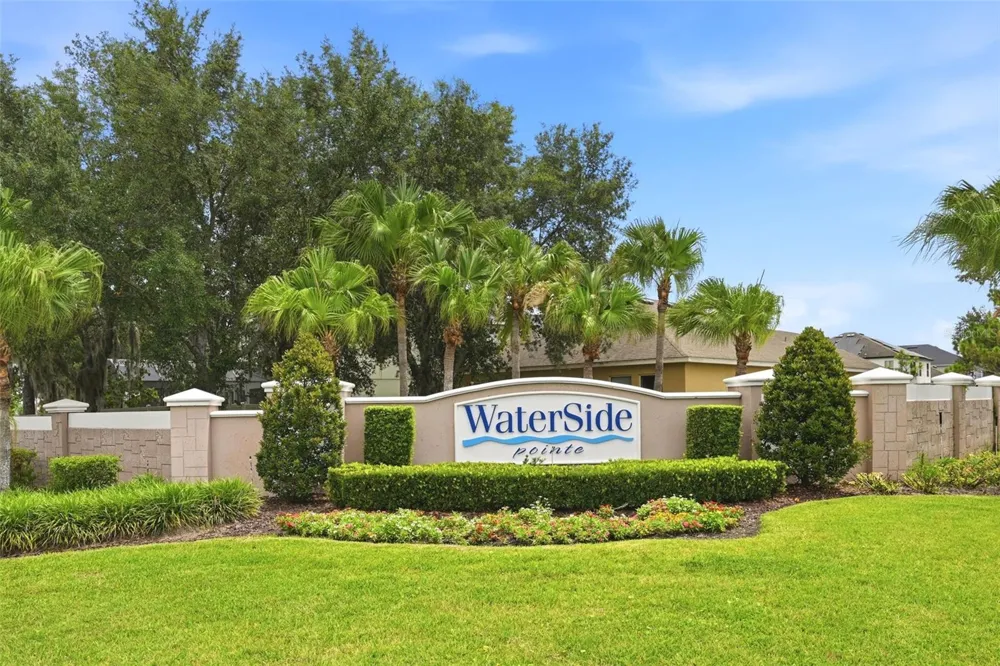 528 RAINBOW SPRINGS LOOP Groveland, FL 34736