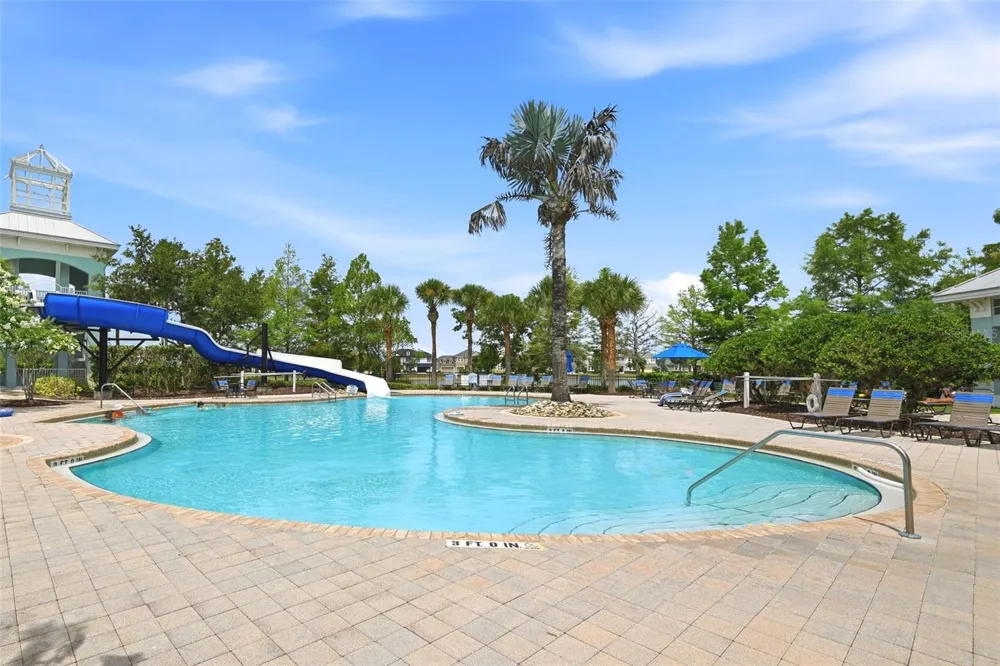 528 RAINBOW SPRINGS LOOP Groveland, FL 34736