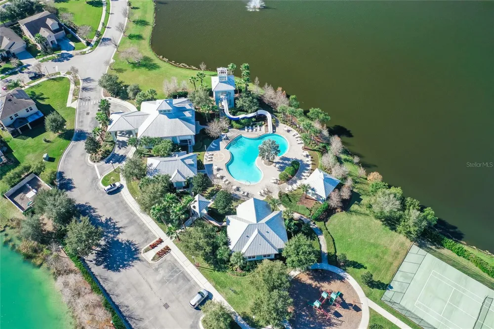 528 RAINBOW SPRINGS LOOP Groveland, FL 34736
