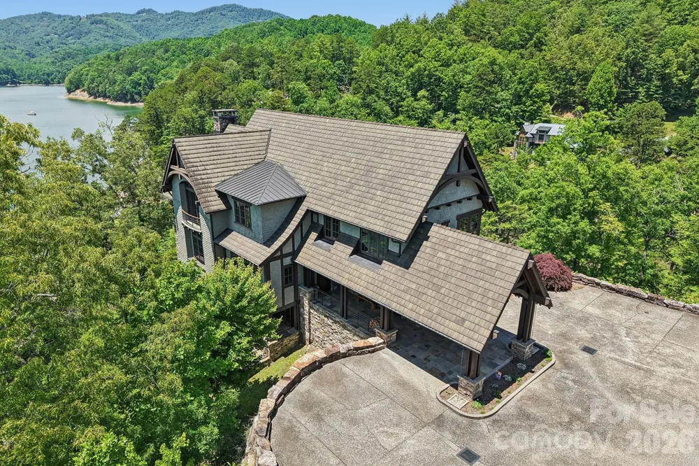 410 Lakewood Drive Bryson City, NC 28713