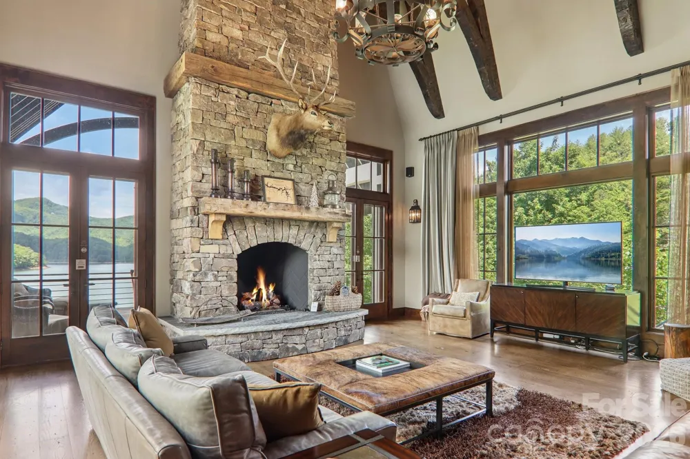 410 Lakewood Drive Bryson City, NC 28713