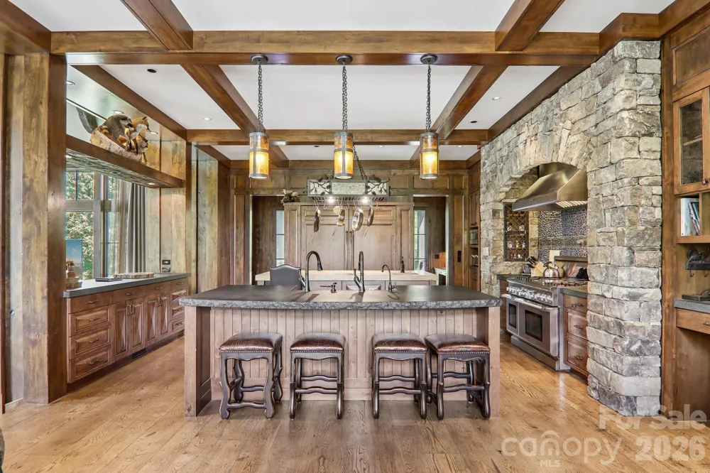 410 Lakewood Drive Bryson City, NC 28713