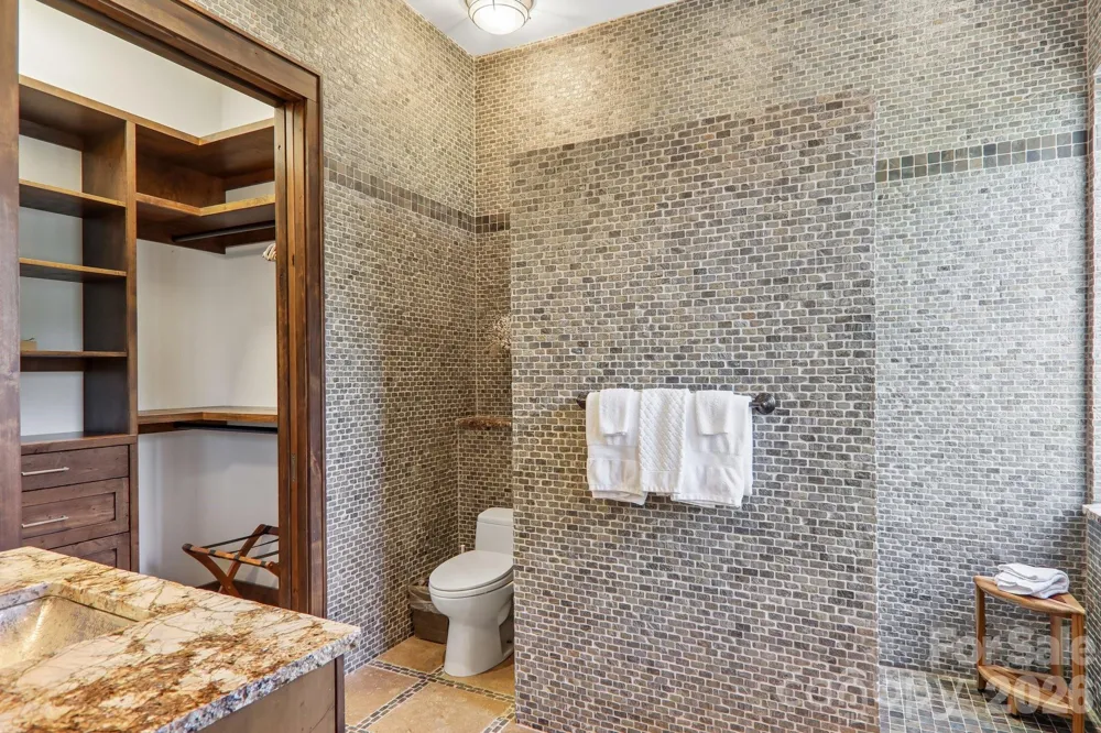 410 Lakewood Drive Bryson City, NC 28713