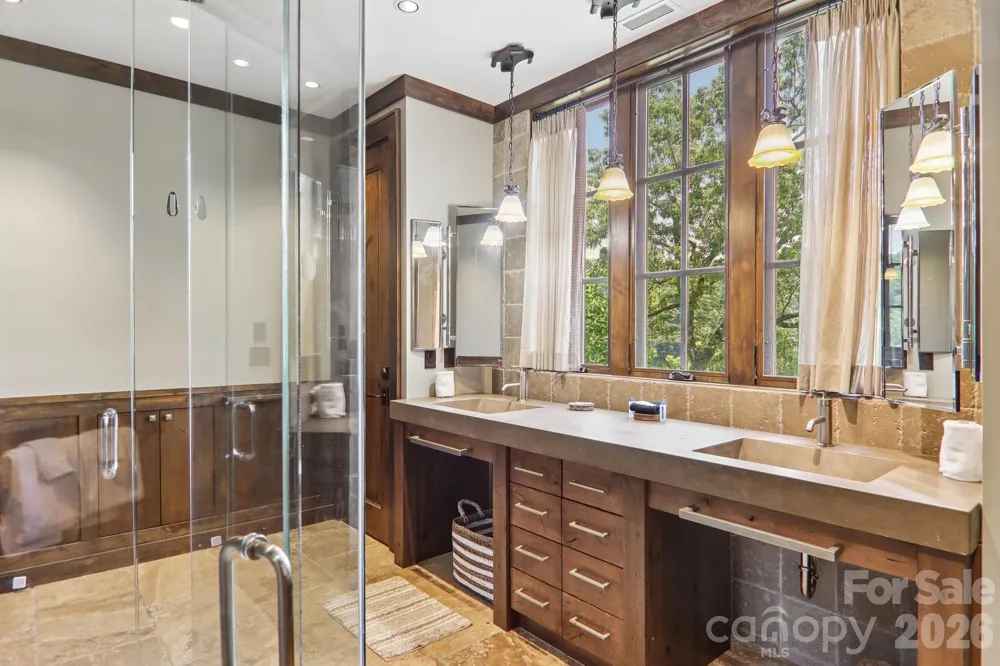 410 Lakewood Drive Bryson City, NC 28713