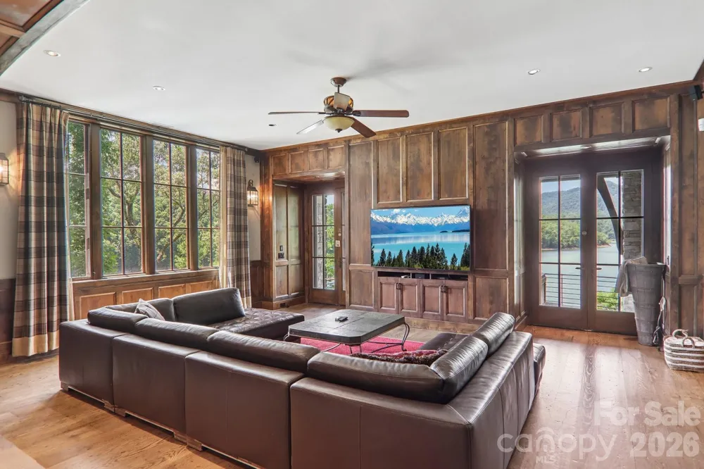 410 Lakewood Drive Bryson City, NC 28713