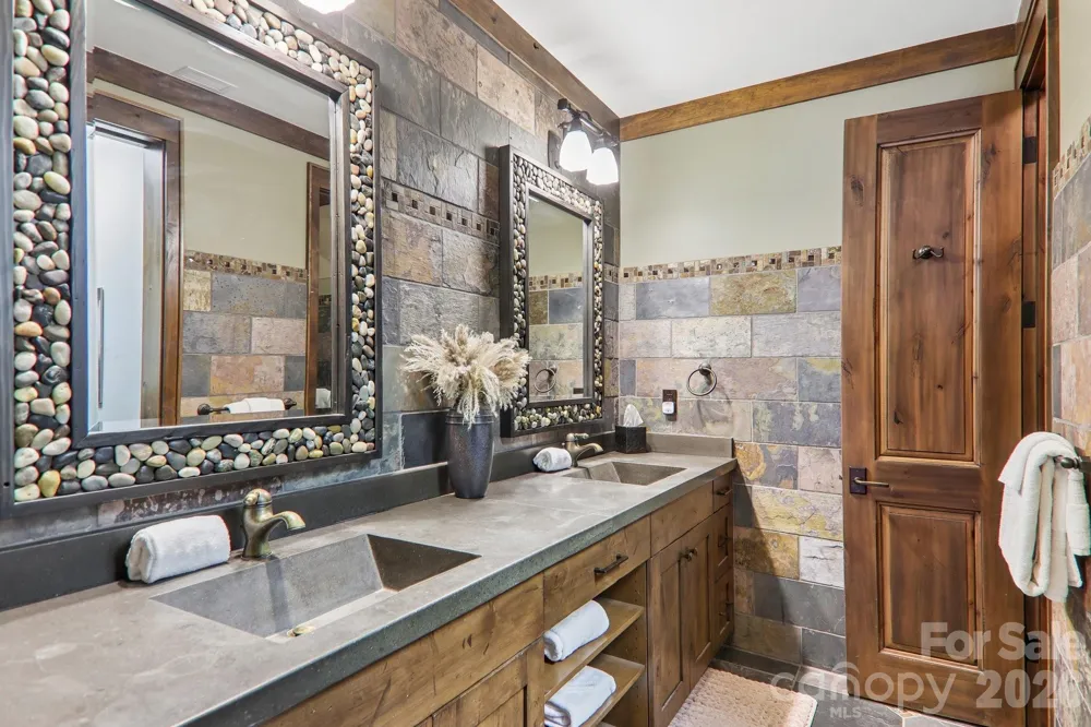 410 Lakewood Drive Bryson City, NC 28713