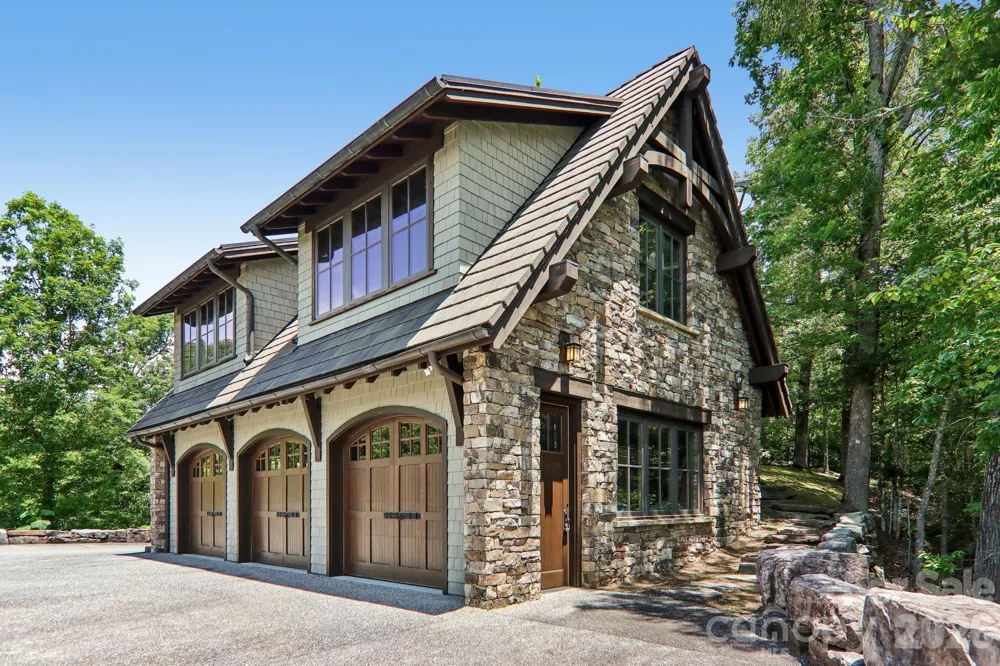 410 Lakewood Drive Bryson City, NC 28713