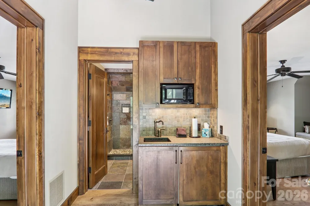 410 Lakewood Drive Bryson City, NC 28713