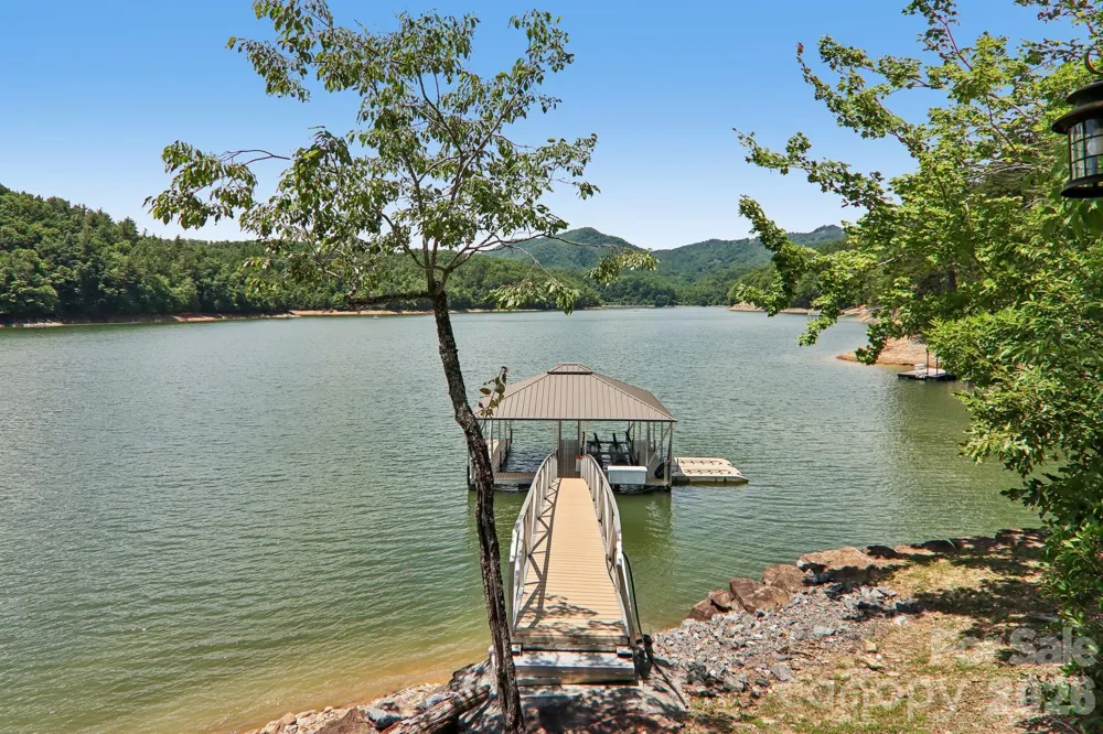410 Lakewood Drive Bryson City, NC 28713