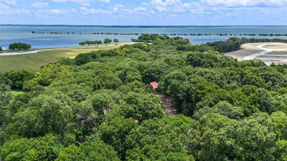 5320 Hidden Court Garland, TX 75043