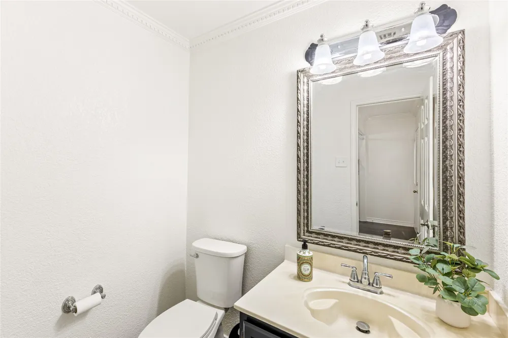 5320 Hidden Court Garland, TX 75043