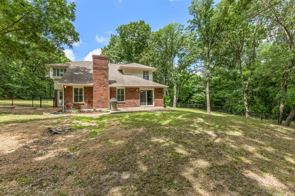5320 Hidden Court Garland, TX 75043