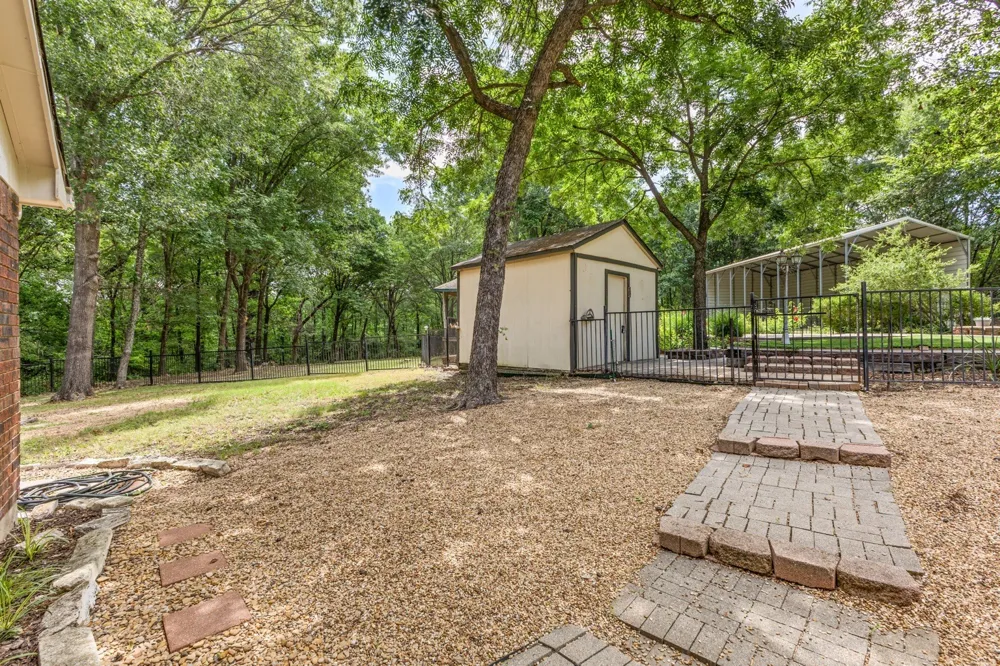5320 Hidden Court Garland, TX 75043