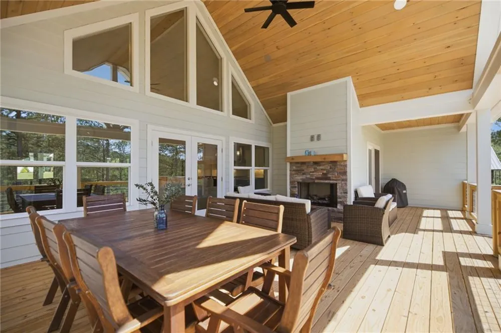 511 Sandy Lake Lane Blairsville, GA 30512