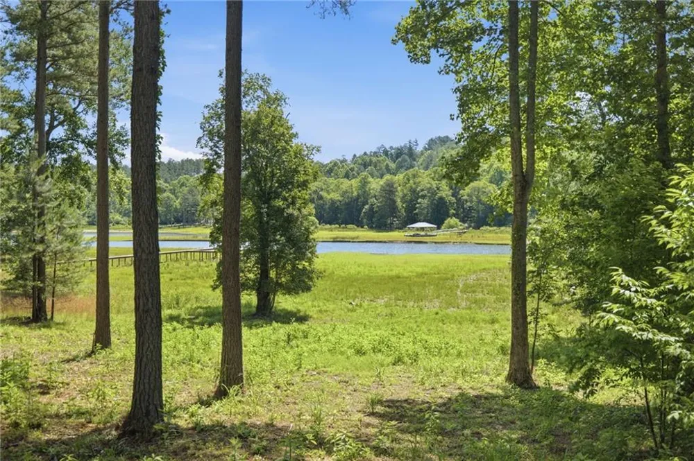 511 Sandy Lake Lane Blairsville, GA 30512