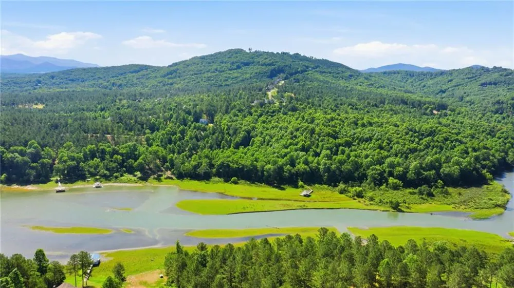 511 Sandy Lake Lane Blairsville, GA 30512