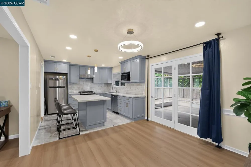 1325 Belfair Dr Pinole, CA 94564