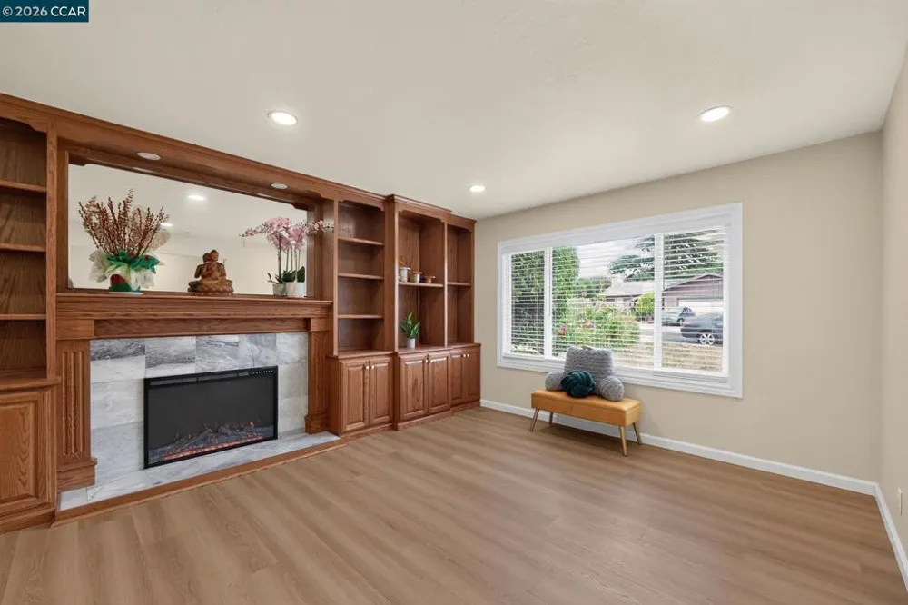 1325 Belfair Dr Pinole, CA 94564