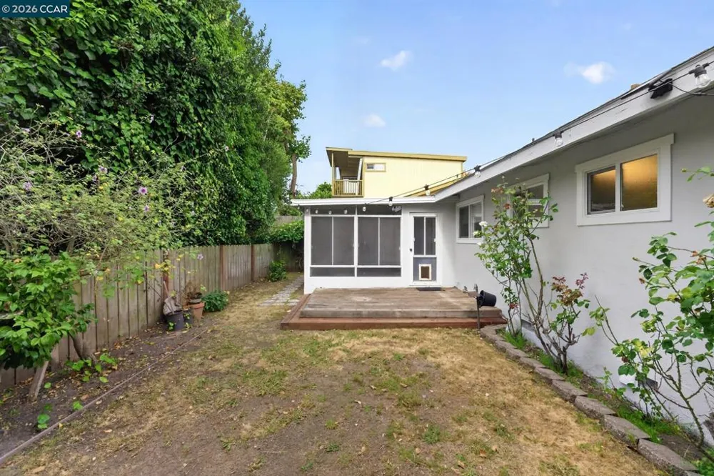 1325 Belfair Dr Pinole, CA 94564