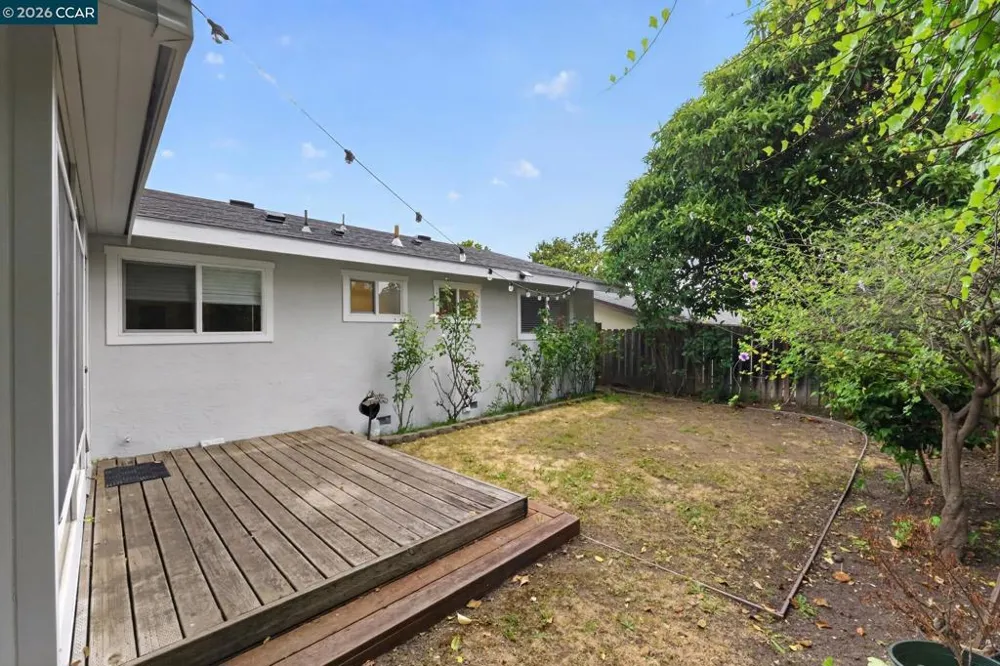 1325 Belfair Dr Pinole, CA 94564