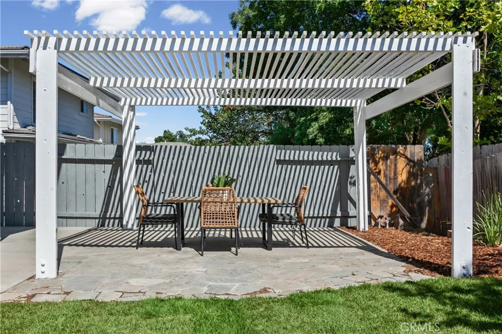 924 Riata Court Paso Robles, CA 93446