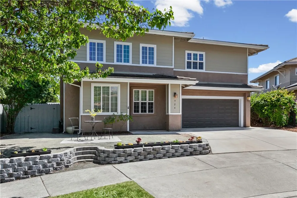 924 Riata Court Paso Robles, CA 93446