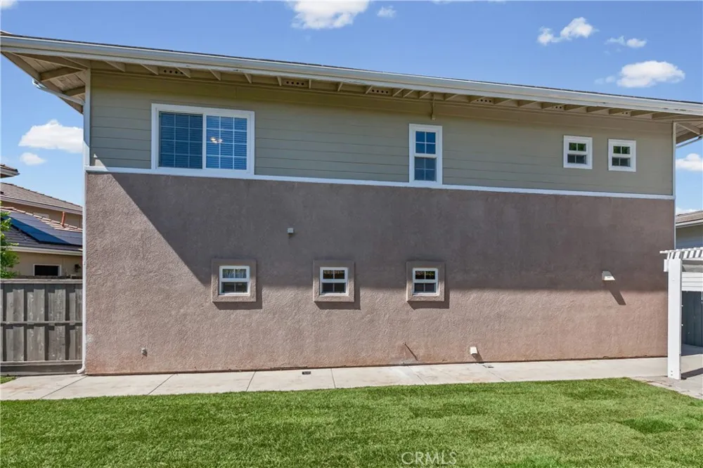 924 Riata Court Paso Robles, CA 93446