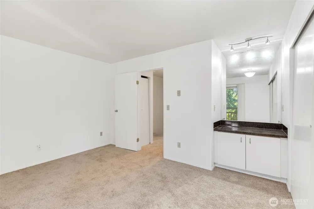 5300 Harbour Pointe Boulevard #310F Mukilteo, WA 98275