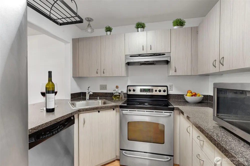5300 Harbour Pointe Boulevard #310F Mukilteo, WA 98275
