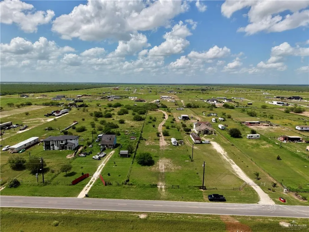 14816 Mile 22 1/2 Edcouch, TX 78538