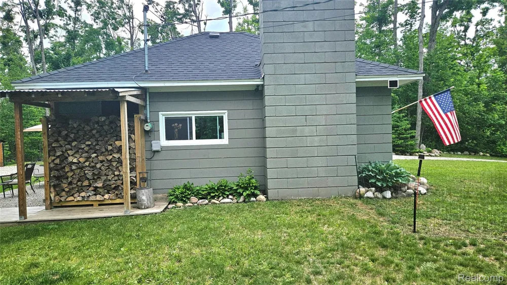 9110 W Gaylanta Drive Vienna Township, MI 49709