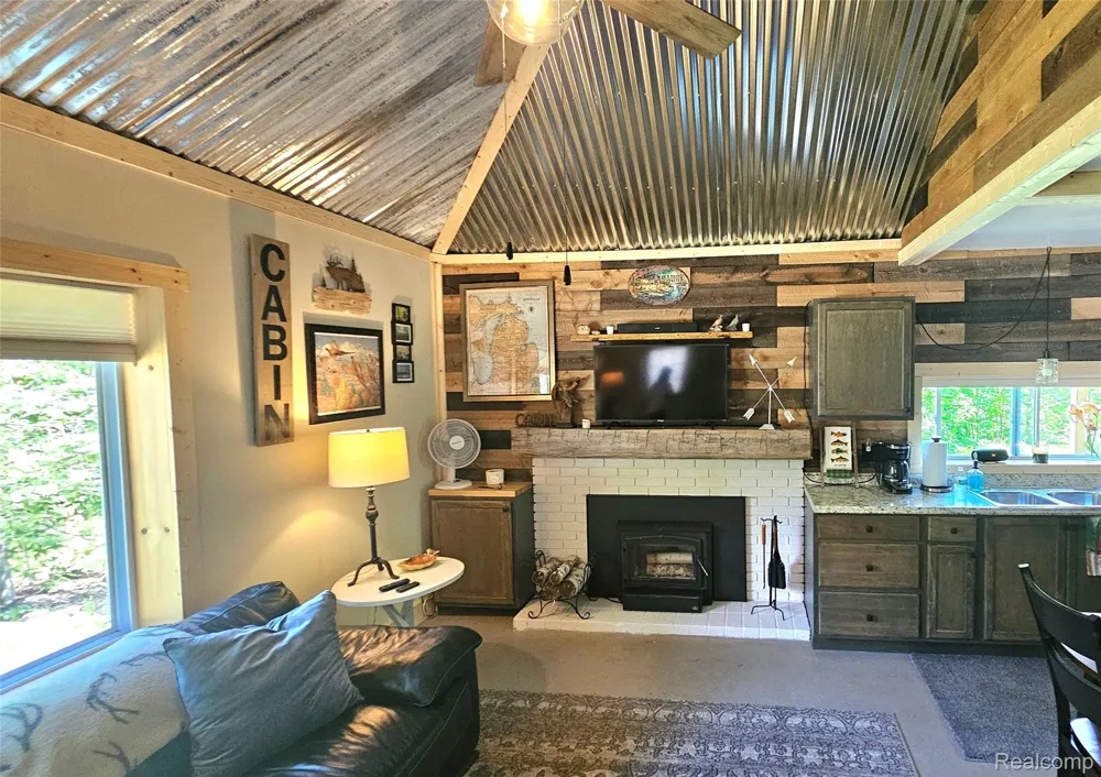 9110 W Gaylanta Drive Vienna Township, MI 49709