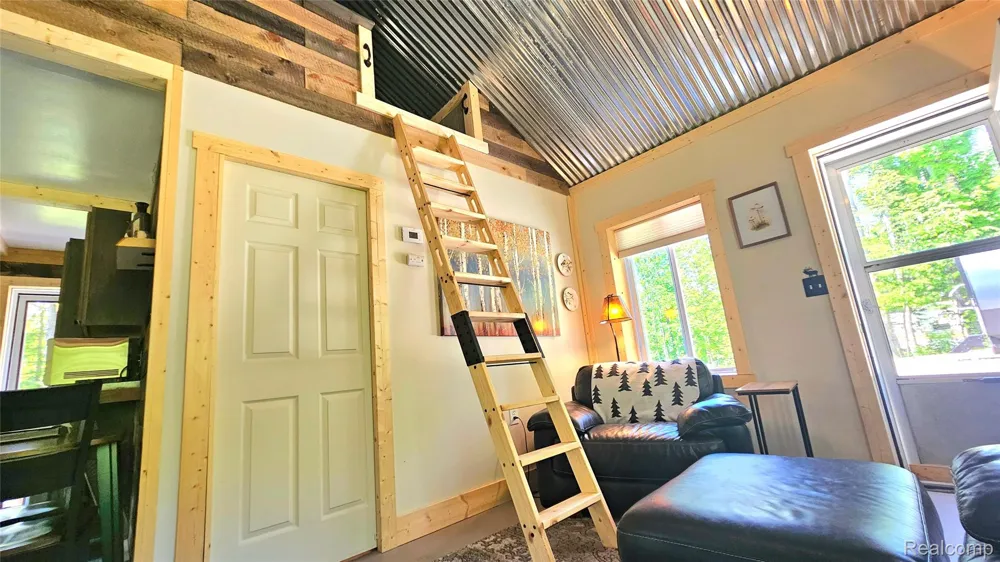 9110 W Gaylanta Drive Vienna Township, MI 49709