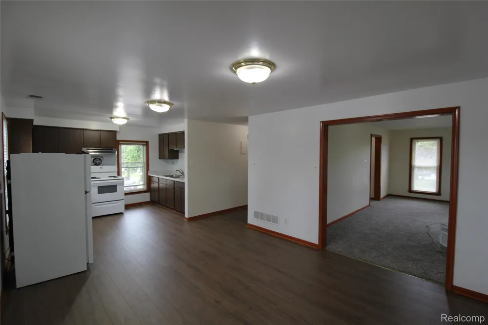 251 Saint Joseph Avenue Trenton City, MI 48183