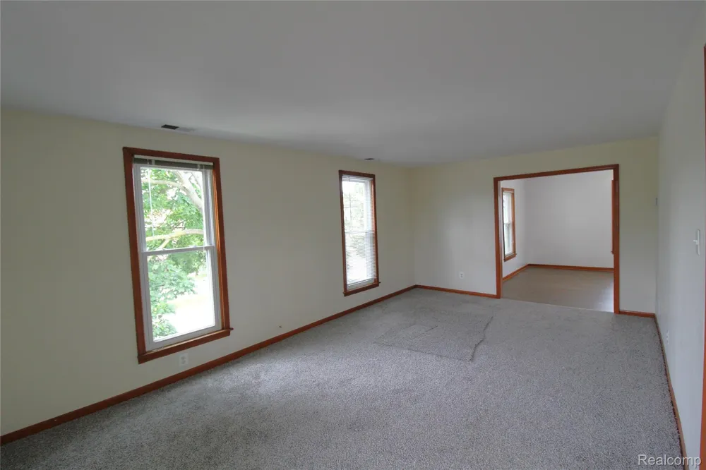 251 Saint Joseph Avenue Trenton City, MI 48183