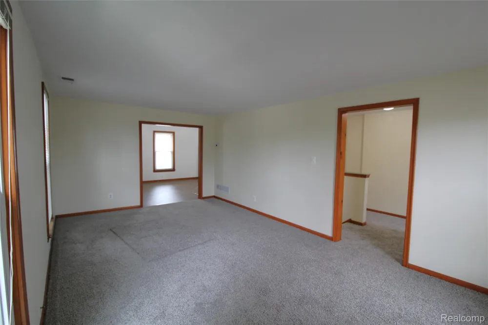 251 Saint Joseph Avenue Trenton City, MI 48183