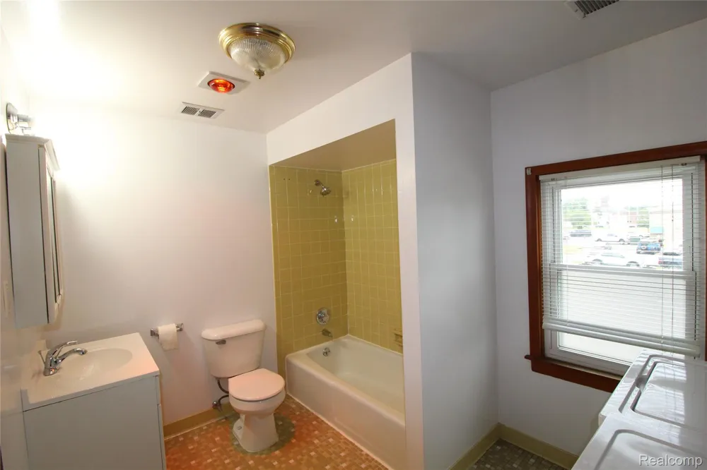 251 Saint Joseph Avenue Trenton City, MI 48183