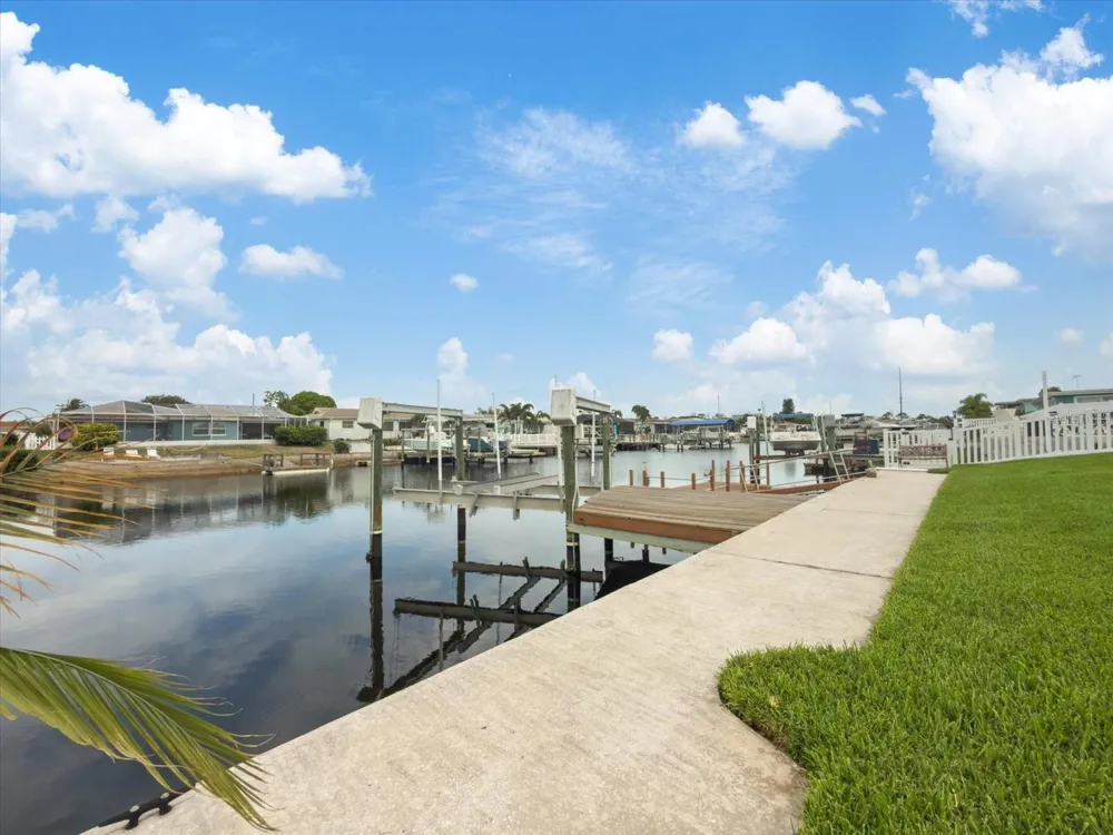 5008 DORY DRIVE New Port Richey, FL 34652