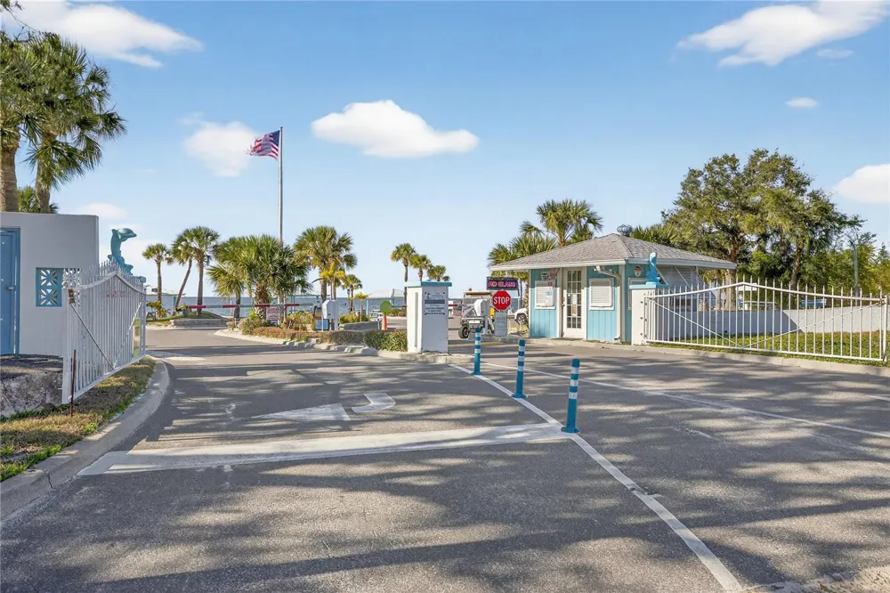 5008 DORY DRIVE New Port Richey, FL 34652