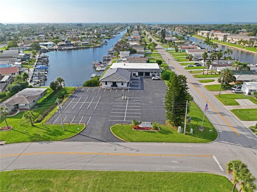 5008 DORY DRIVE New Port Richey, FL 34652