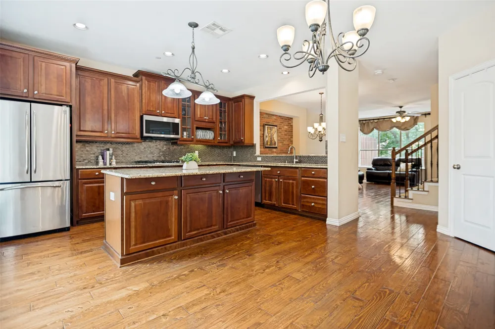 2634 Chambers Drive Lewisville, TX 75067